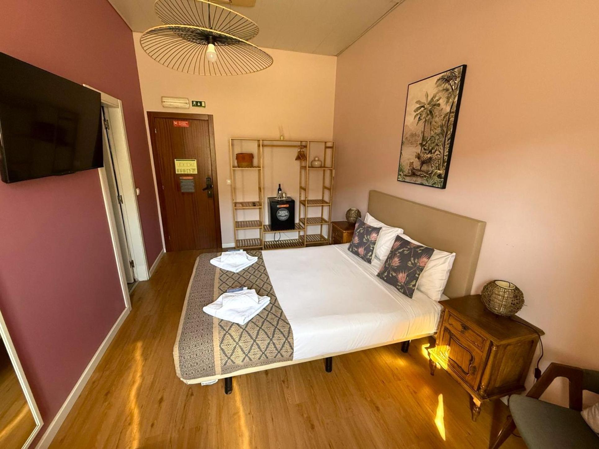 Double Room with Private Bathroom,1739426575:JPEG